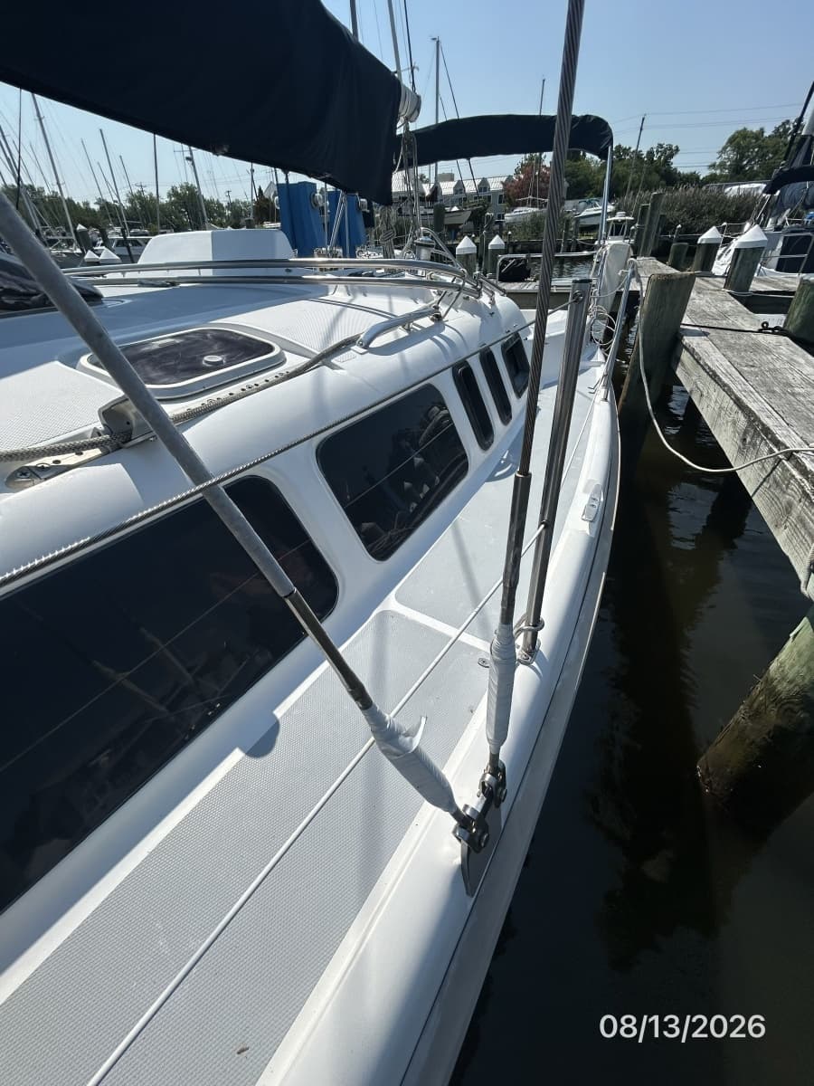 1995 Hunter 336 - Photo 13