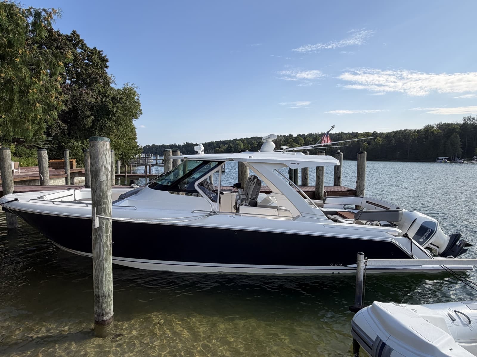 2019 Tiara Yachts 38 LS - Photo 2