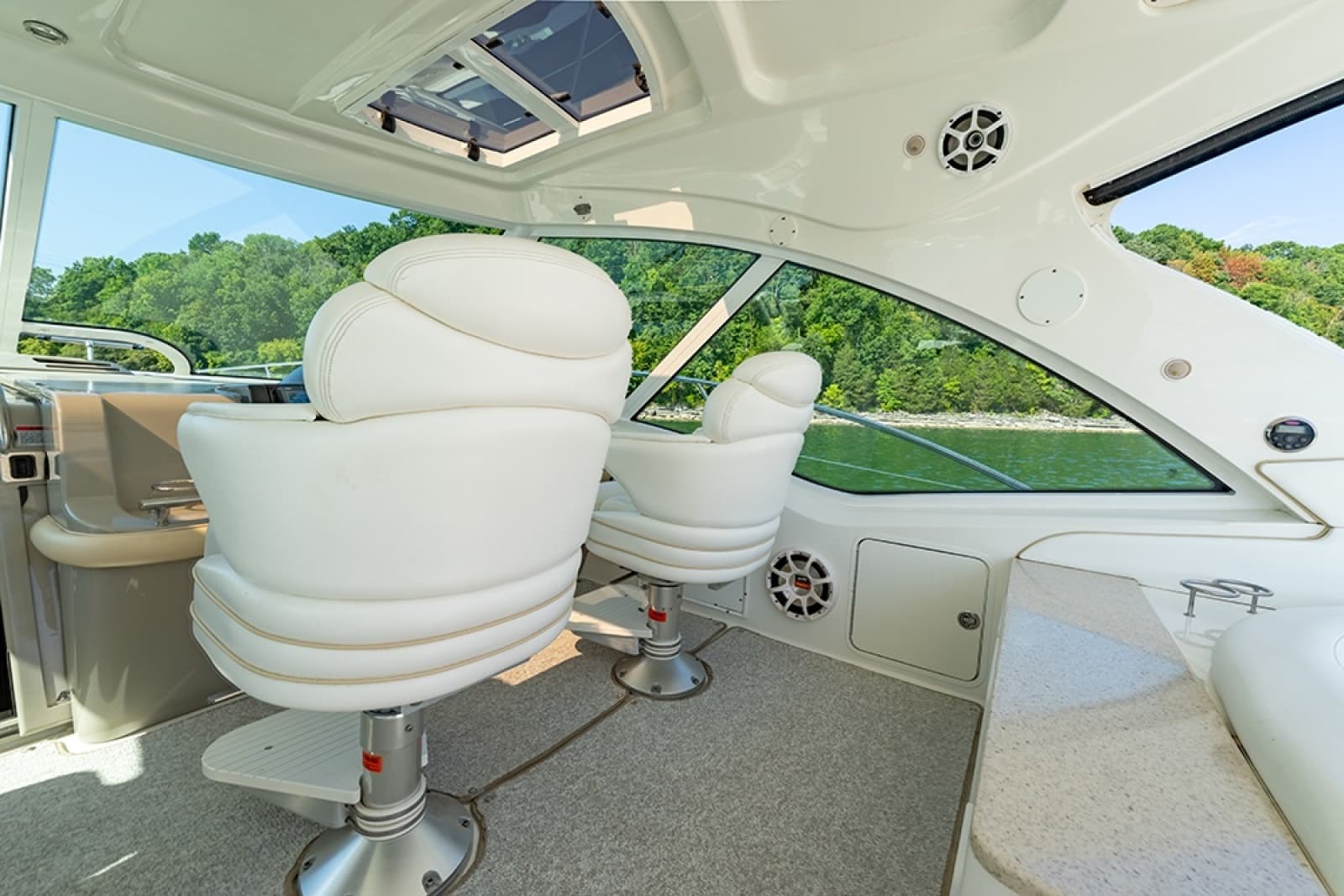 2008 Sea Ray 48 Sundancer - Photo 19