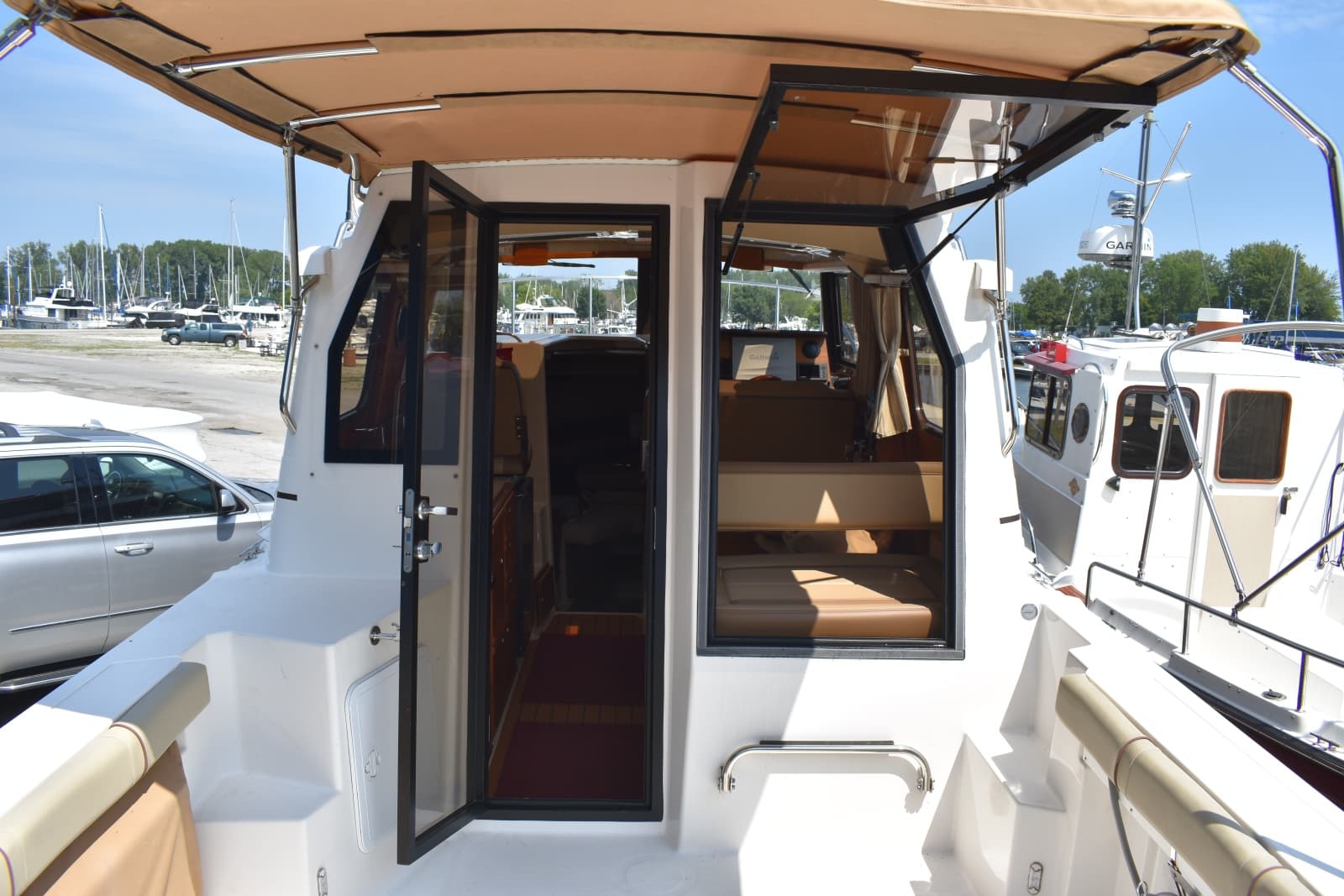 2019 Ranger Tugs R27LE - Photo 23