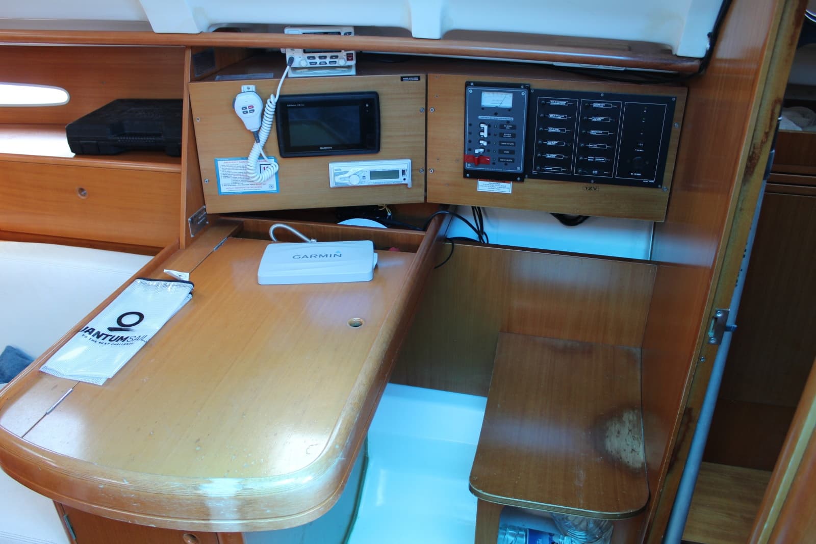 2000 Beneteau First 33.7 - Photo 16