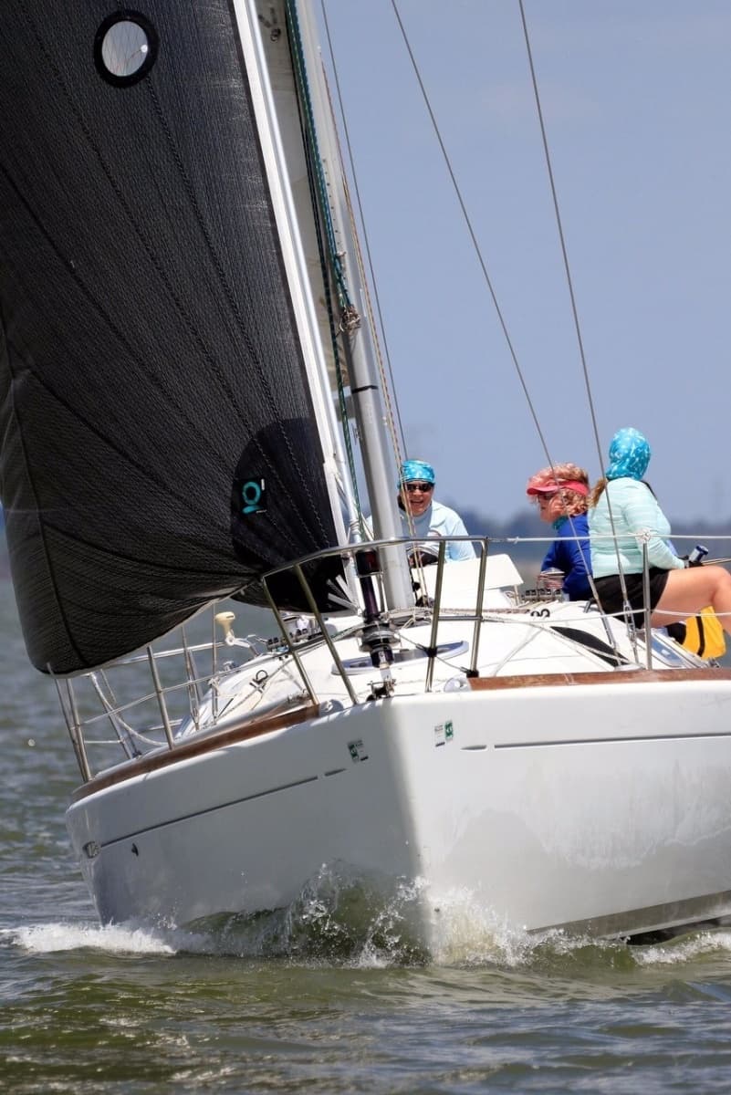 2000 Beneteau First 33.7 - Photo 2