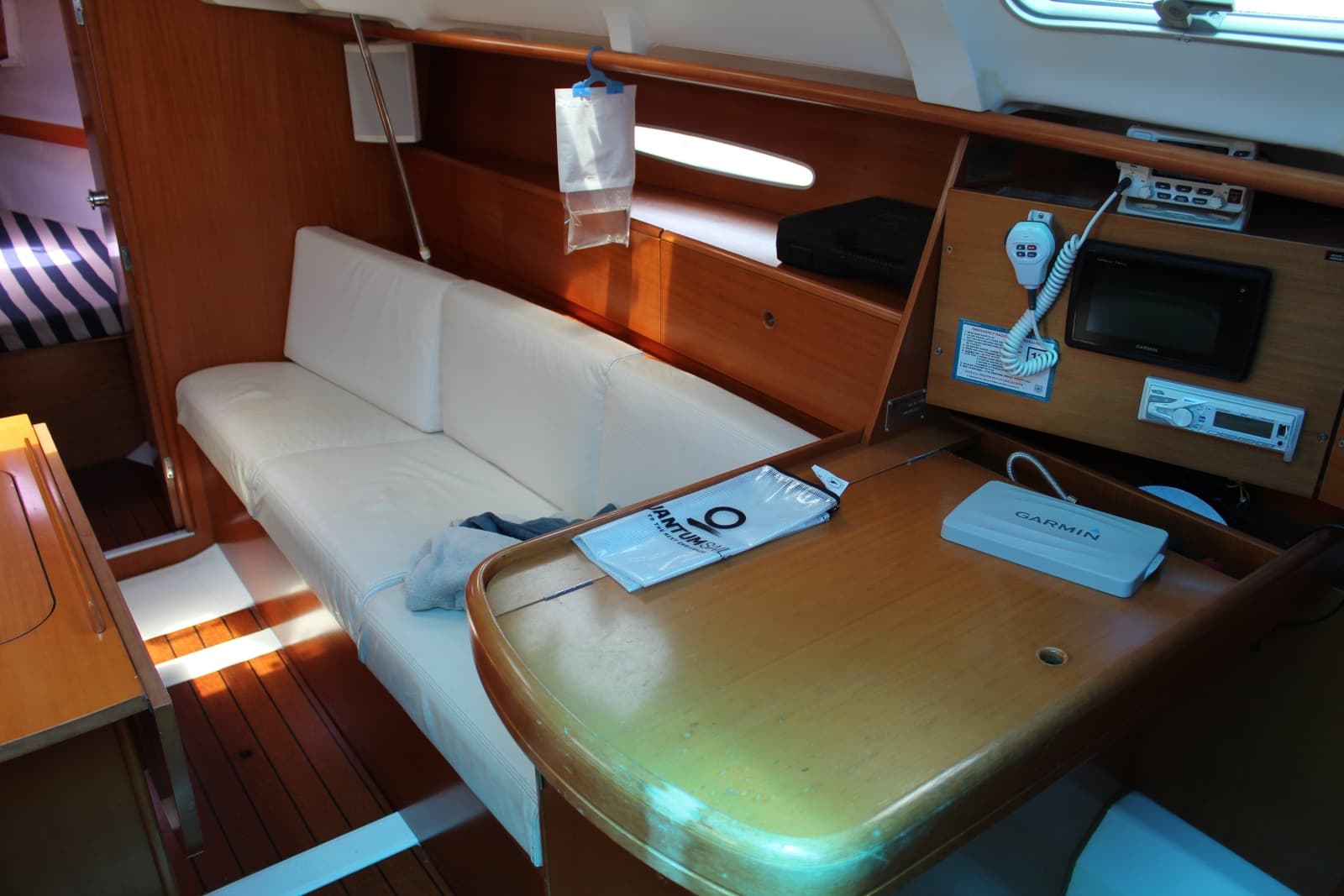 2000 Beneteau First 33.7 - Photo 19