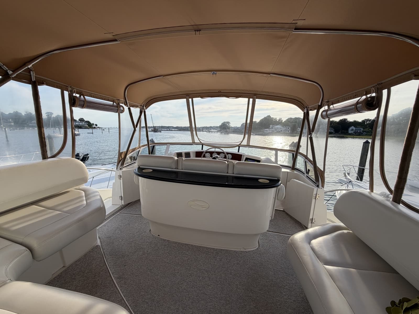 2002 Silverton 43 Motor Yacht - Photo 31