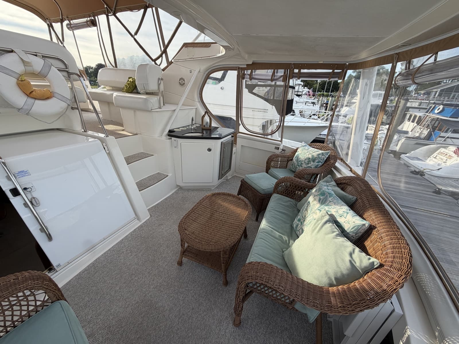 2002 Silverton 43 Motor Yacht - Photo 27