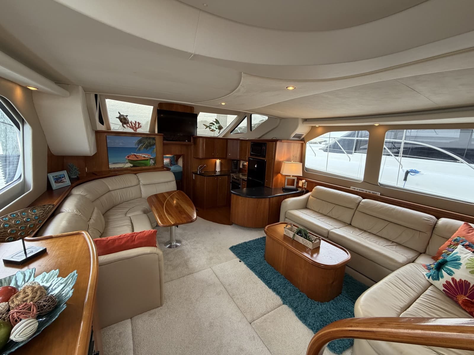 2002 Silverton 43 Motor Yacht - Photo 2