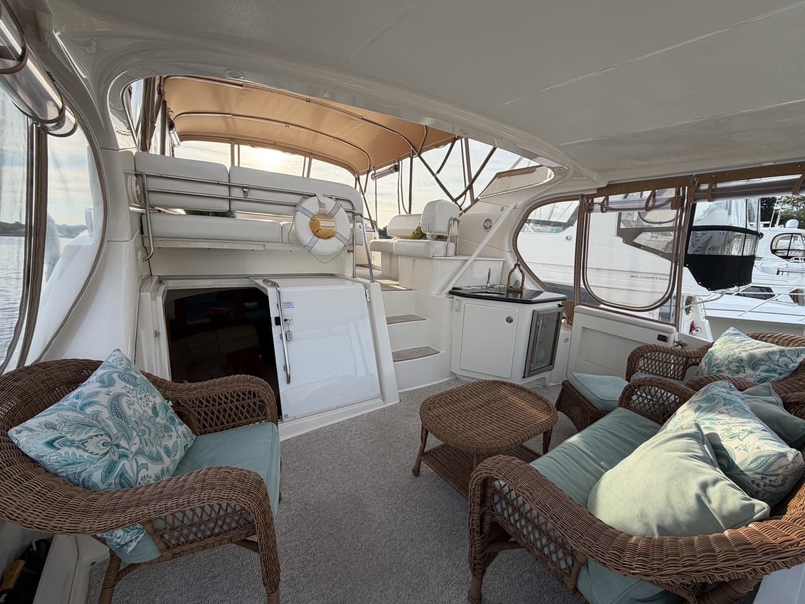 2002 Silverton 43 Motor Yacht - Photo 26