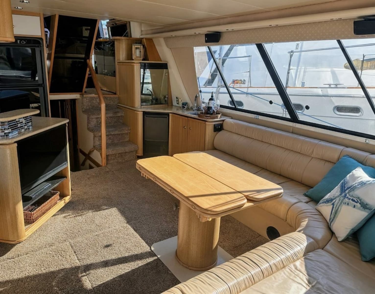 2001 Bayliner 4788 Pilothouse - Photo 3