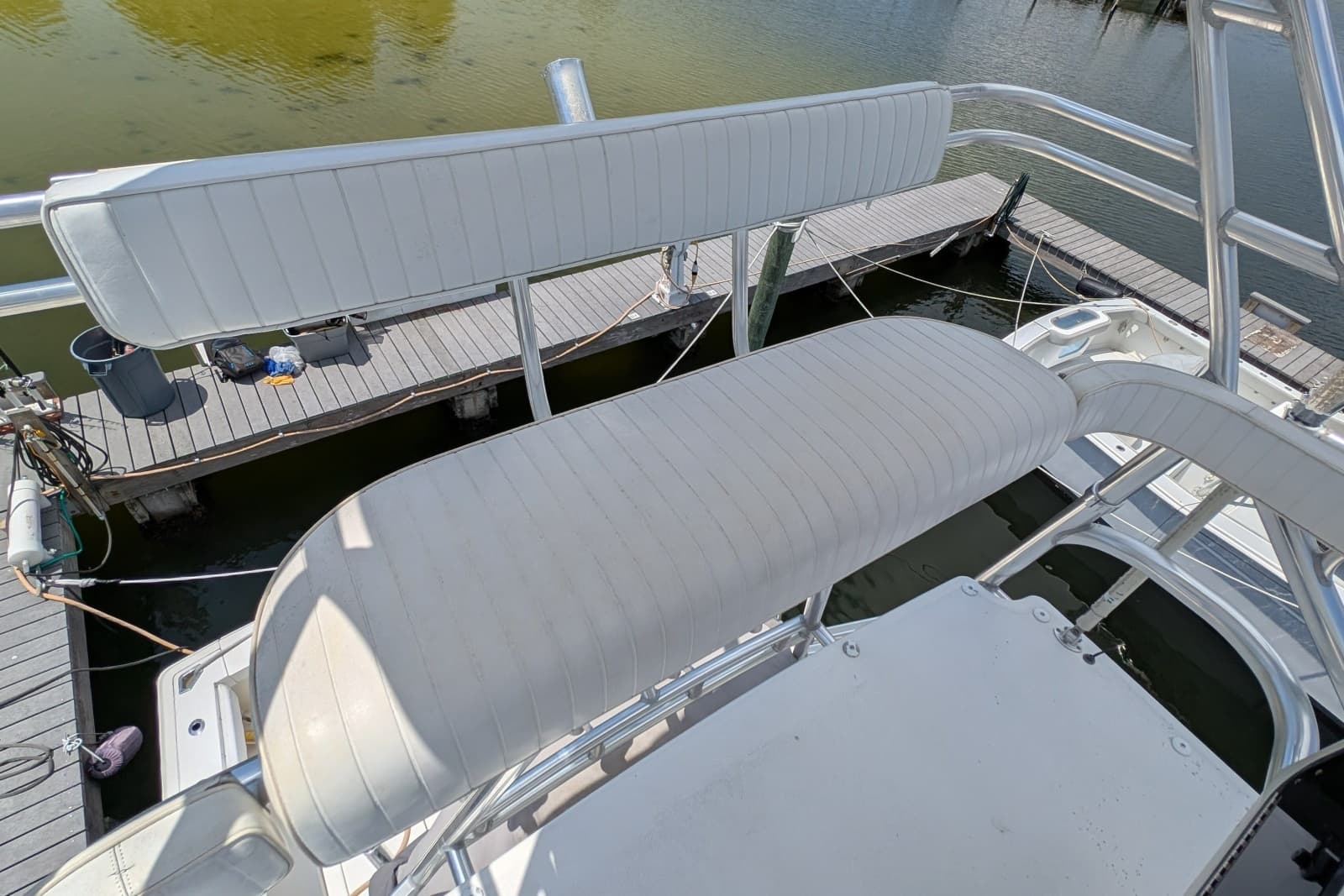 2005 Rampage 38 Express - Photo 5