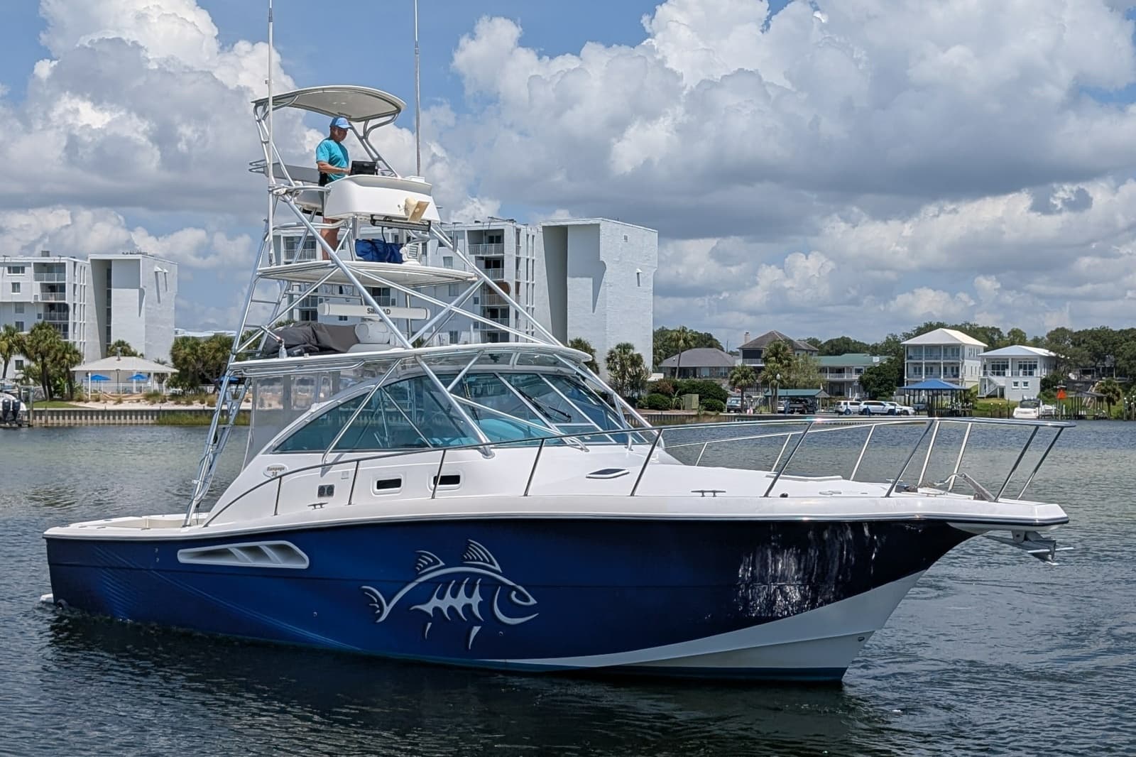 2005 Rampage 38 Express - Photo 1