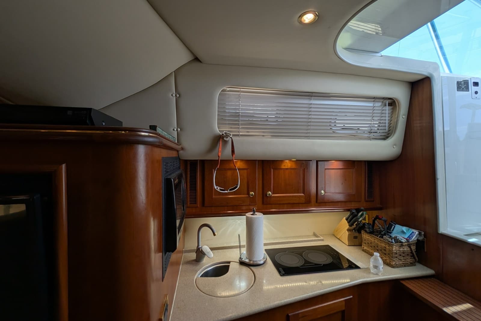 2005 Rampage 38 Express - Photo 24