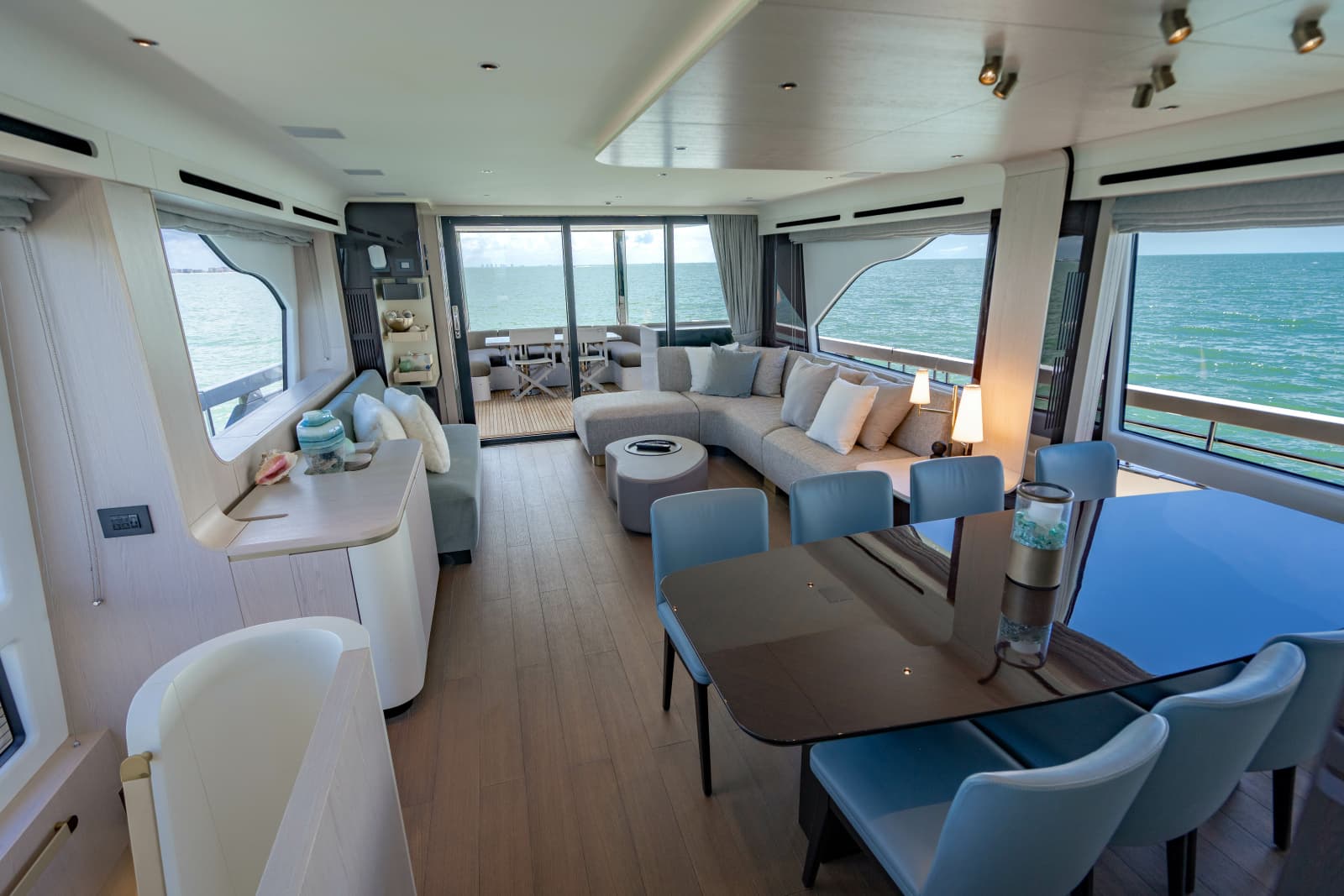 2025 Azimut FLY 78 - Photo 7