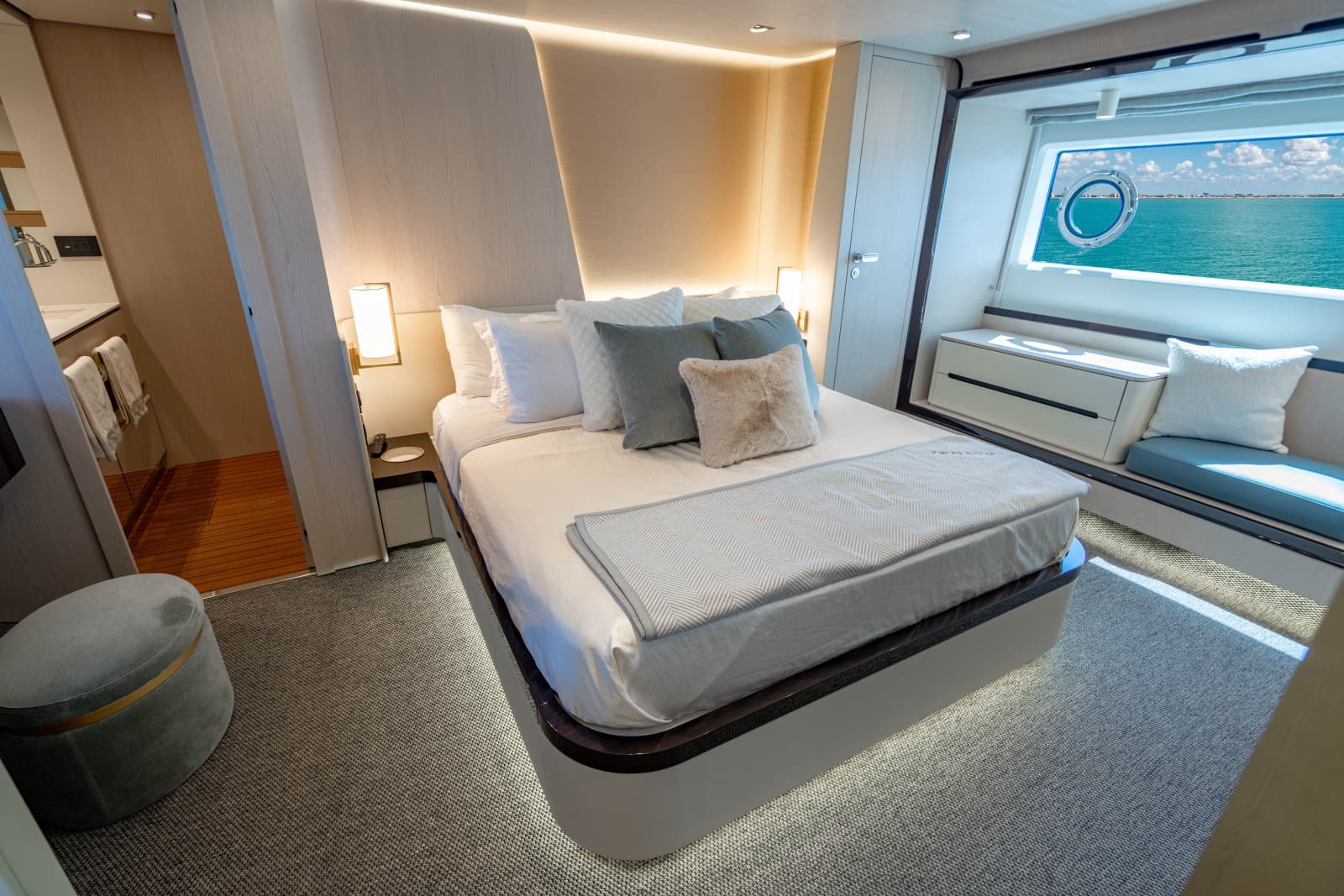 2025 Azimut FLY 78 - Photo 12