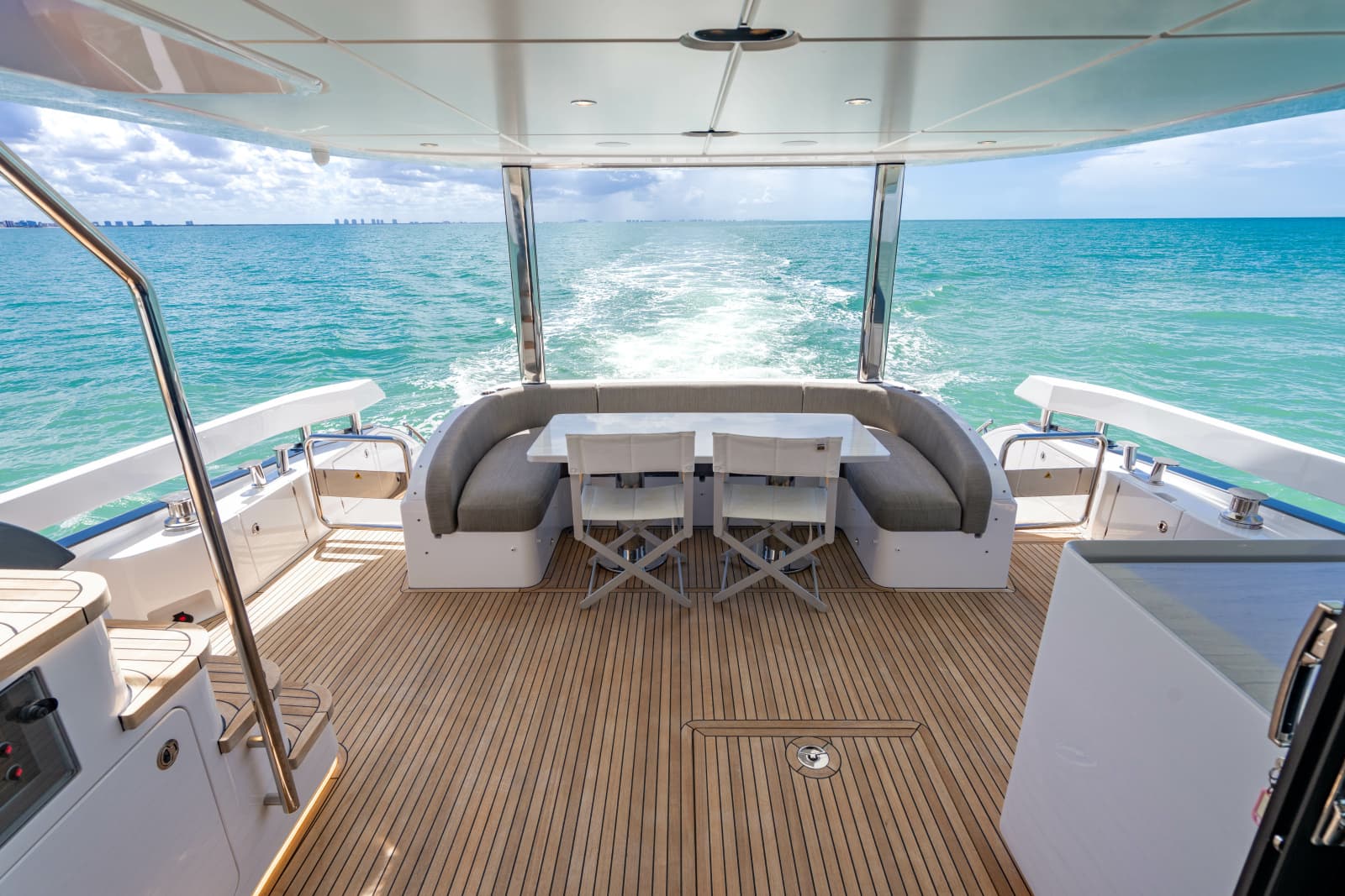 2025 Azimut FLY 78 - Photo 5
