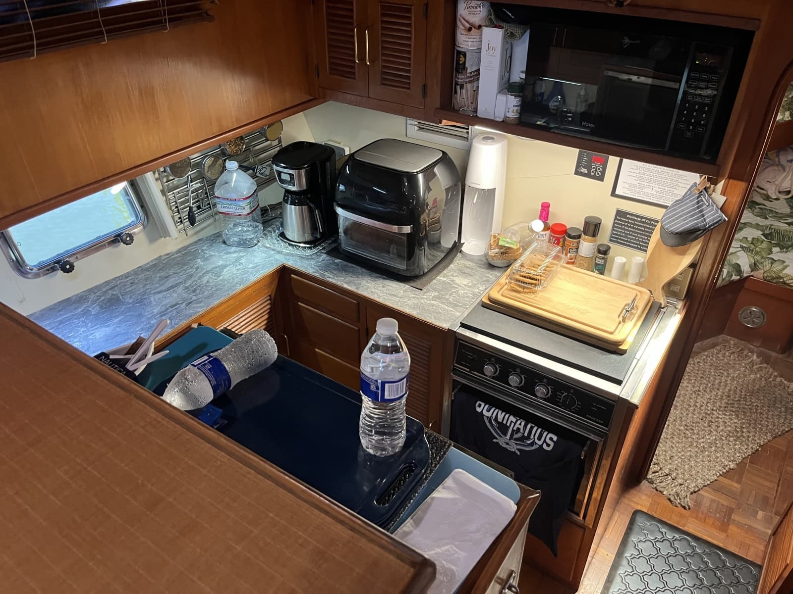 1986 Oceania Sundeck - Photo 18