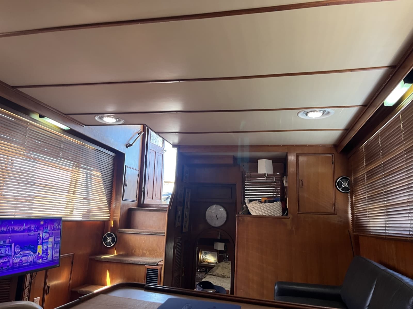 1986 Oceania Sundeck - Photo 10