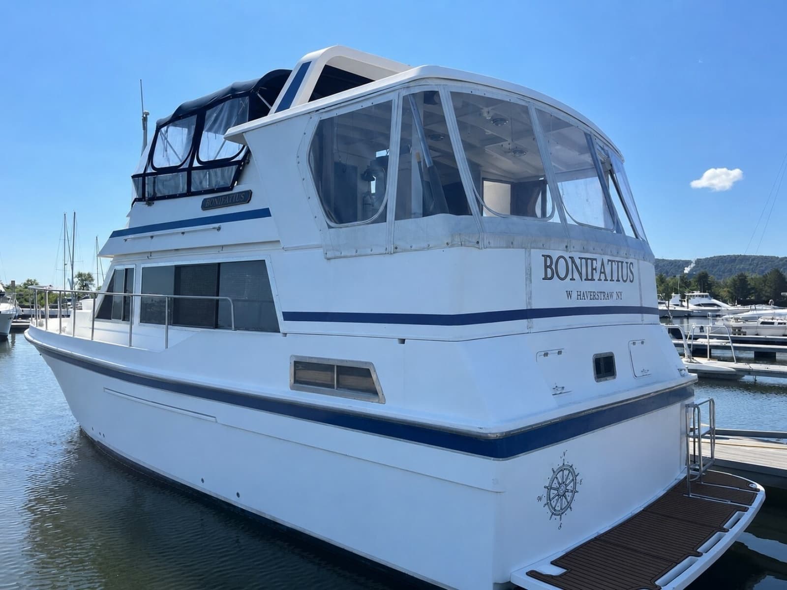 1986 Oceania Sundeck - Photo 1