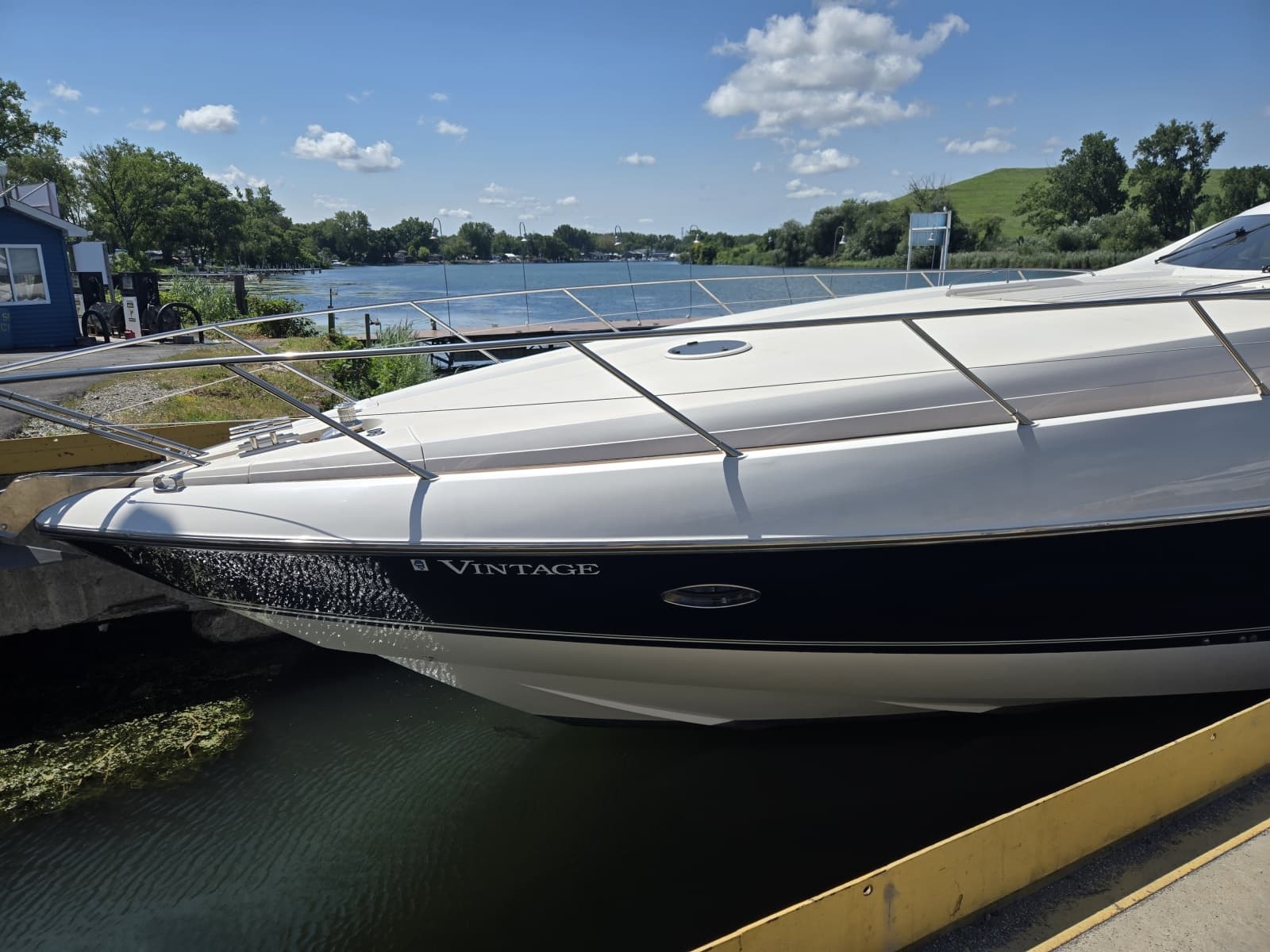 1999 Sunseeker Predator - Photo 11