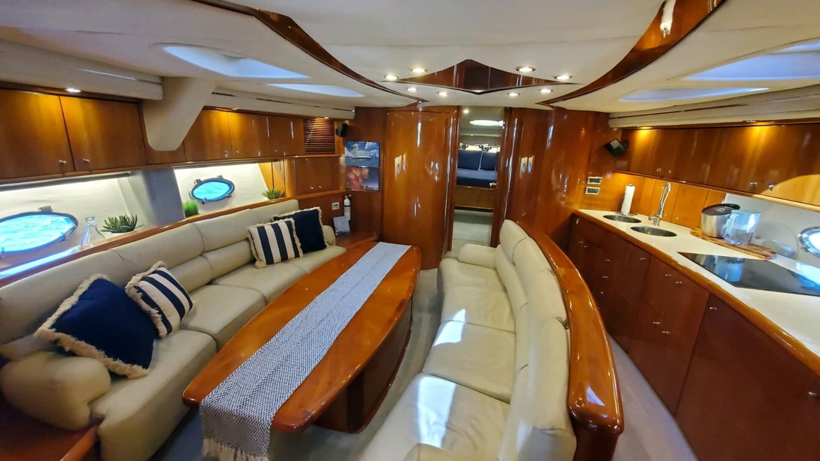 1999 Sunseeker Predator - Photo 5