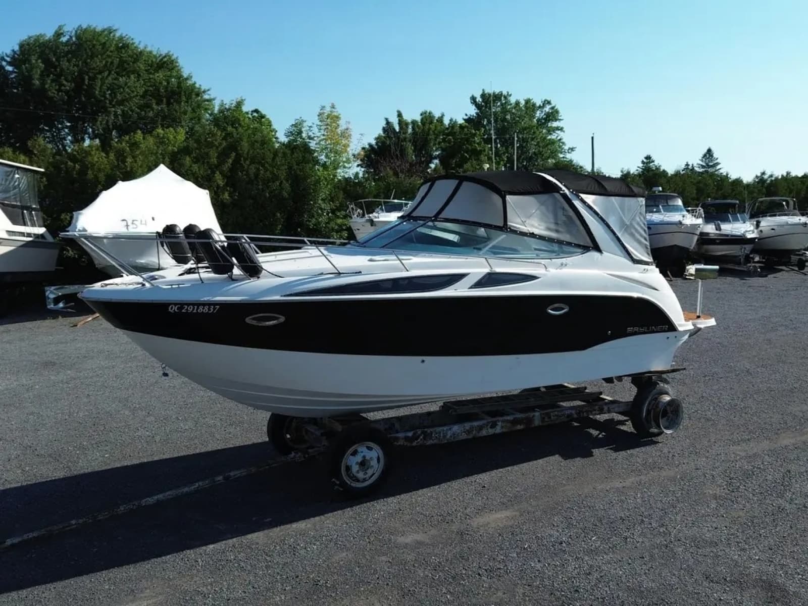2011 Bayliner 315 SB - Photo 2