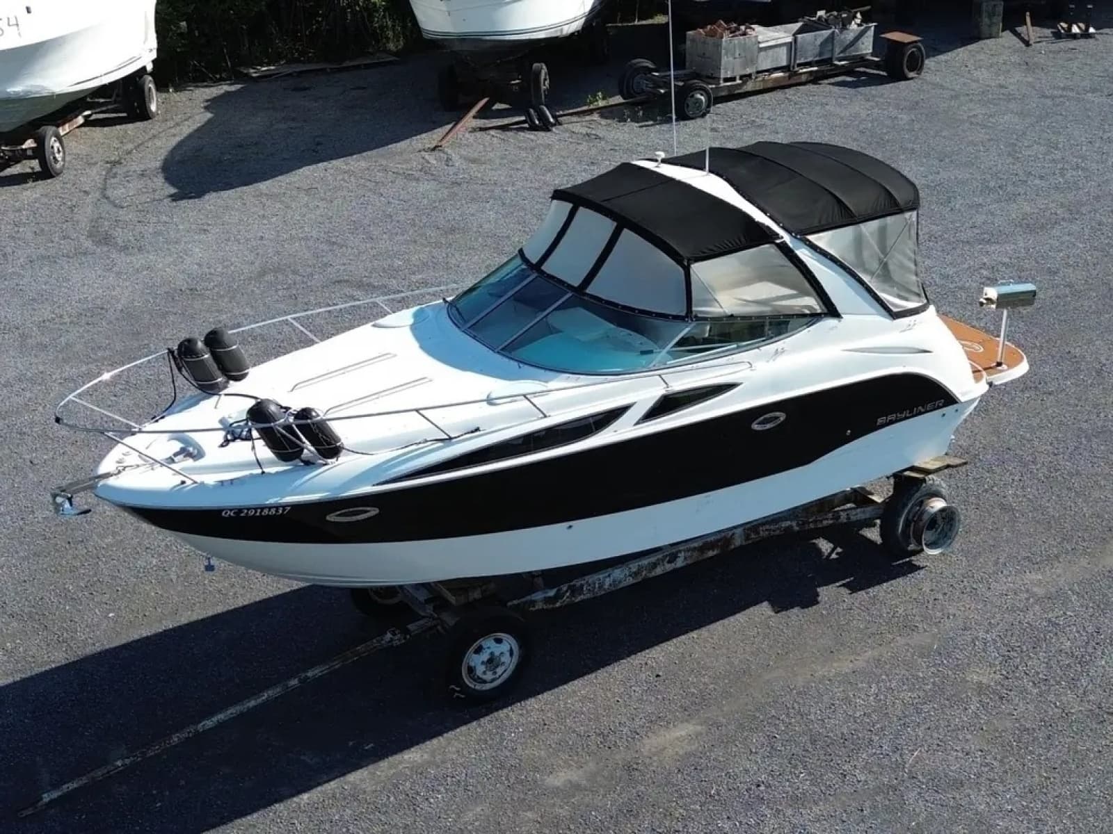 2011 Bayliner 315 SB - Photo 3