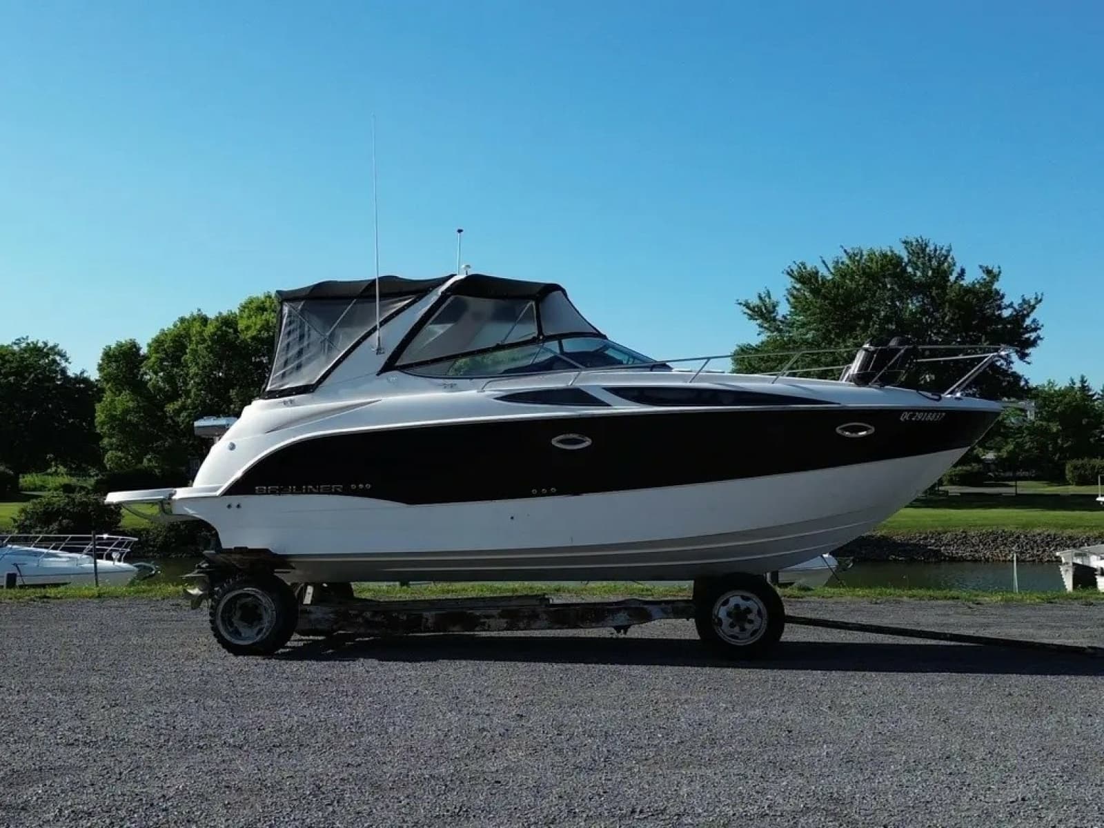 2011 Bayliner 315 SB - Photo 1