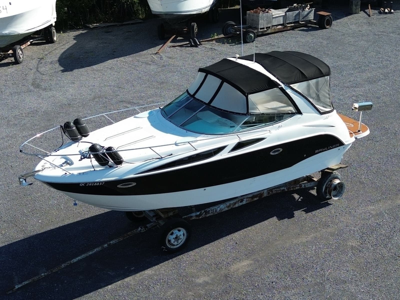 2011 Bayliner 315 SB - Photo 3