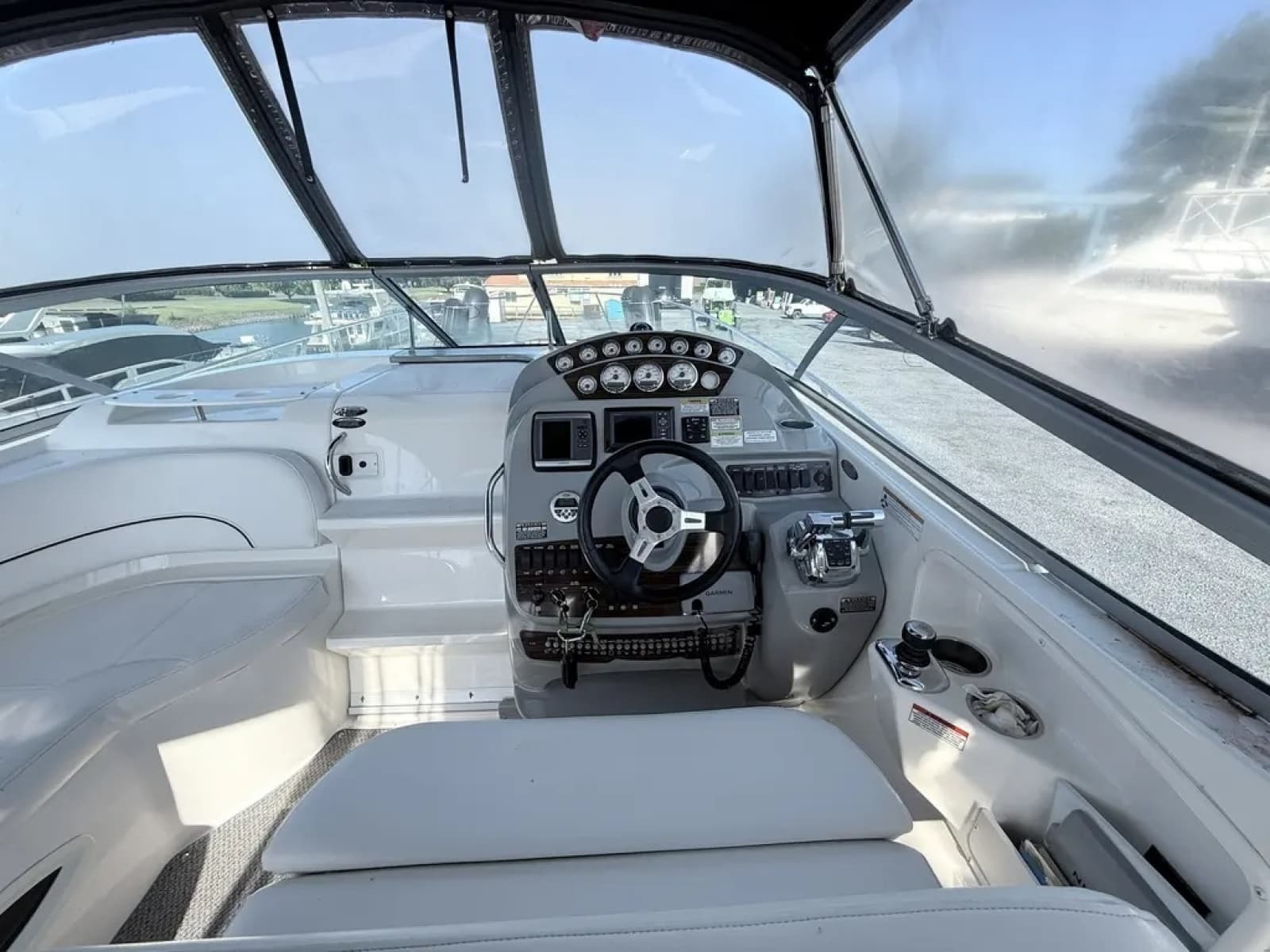 2011 Bayliner 315 SB - Photo 12