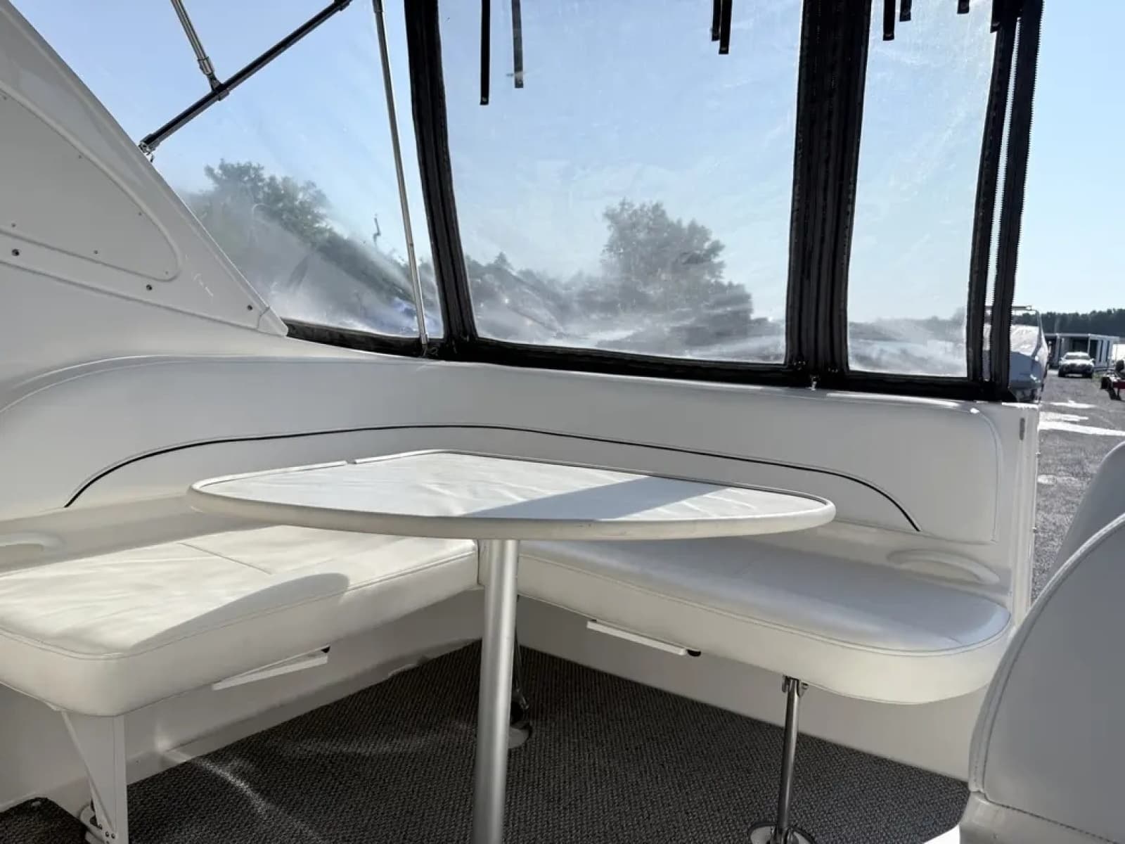 2011 Bayliner 315 SB - Photo 10
