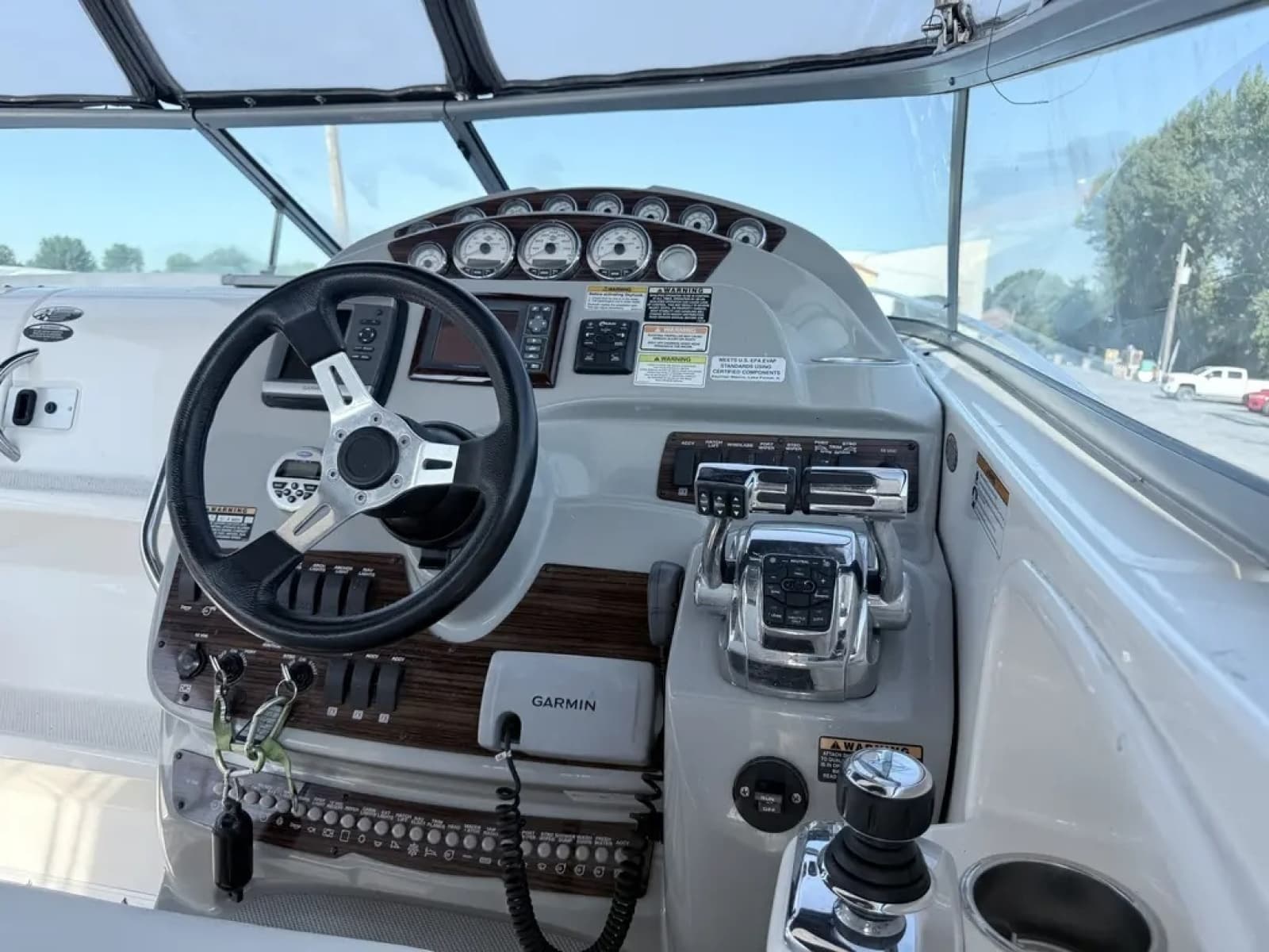2011 Bayliner 315 SB - Photo 15
