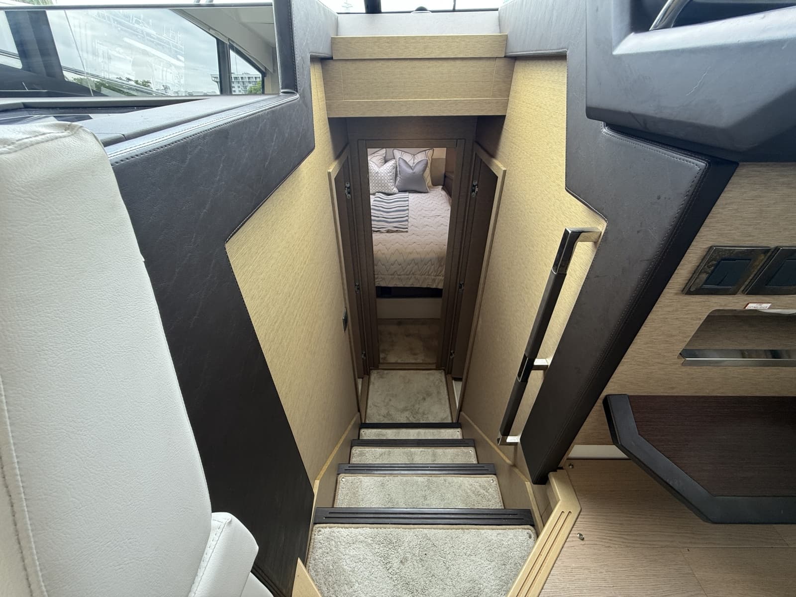 2018 Prestige 460 - Photo 36