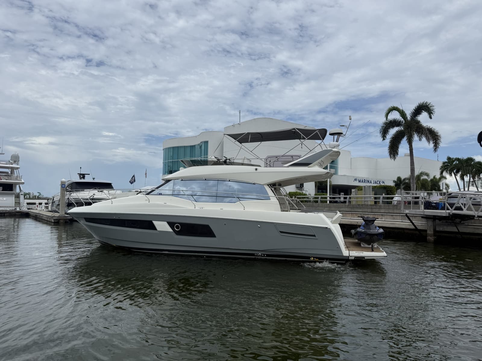 2018 Prestige 460 - Photo 2