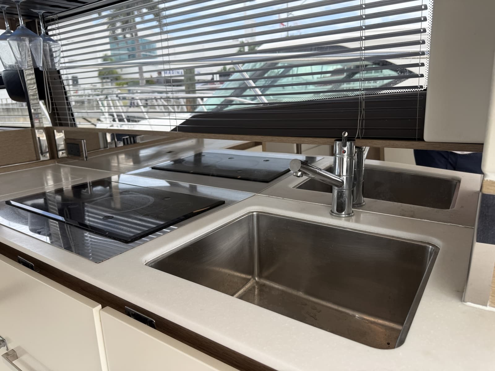 2018 Prestige 460 - Photo 27