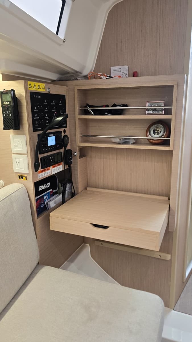 2023 Beneteau Oceanis 30.1 - Photo 14