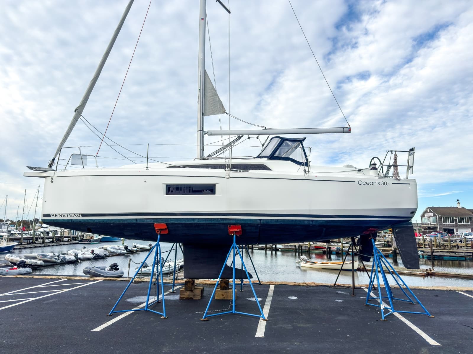 2023 Beneteau Oceanis 30.1 - Photo 1