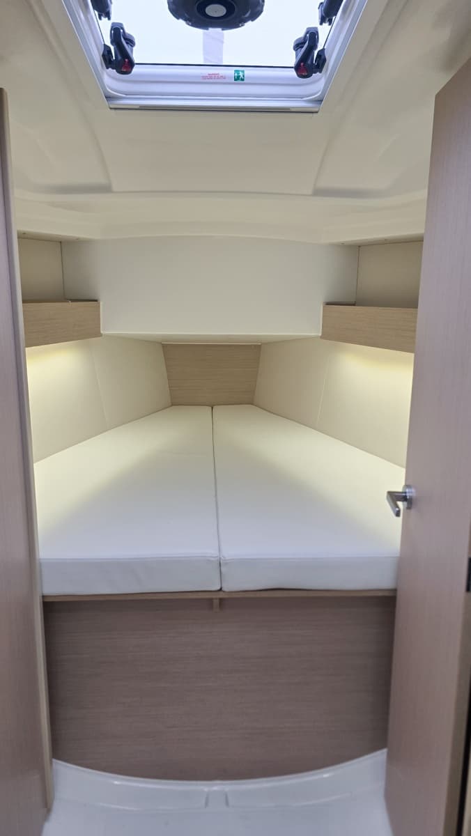 2023 Beneteau Oceanis 30.1 - Photo 16