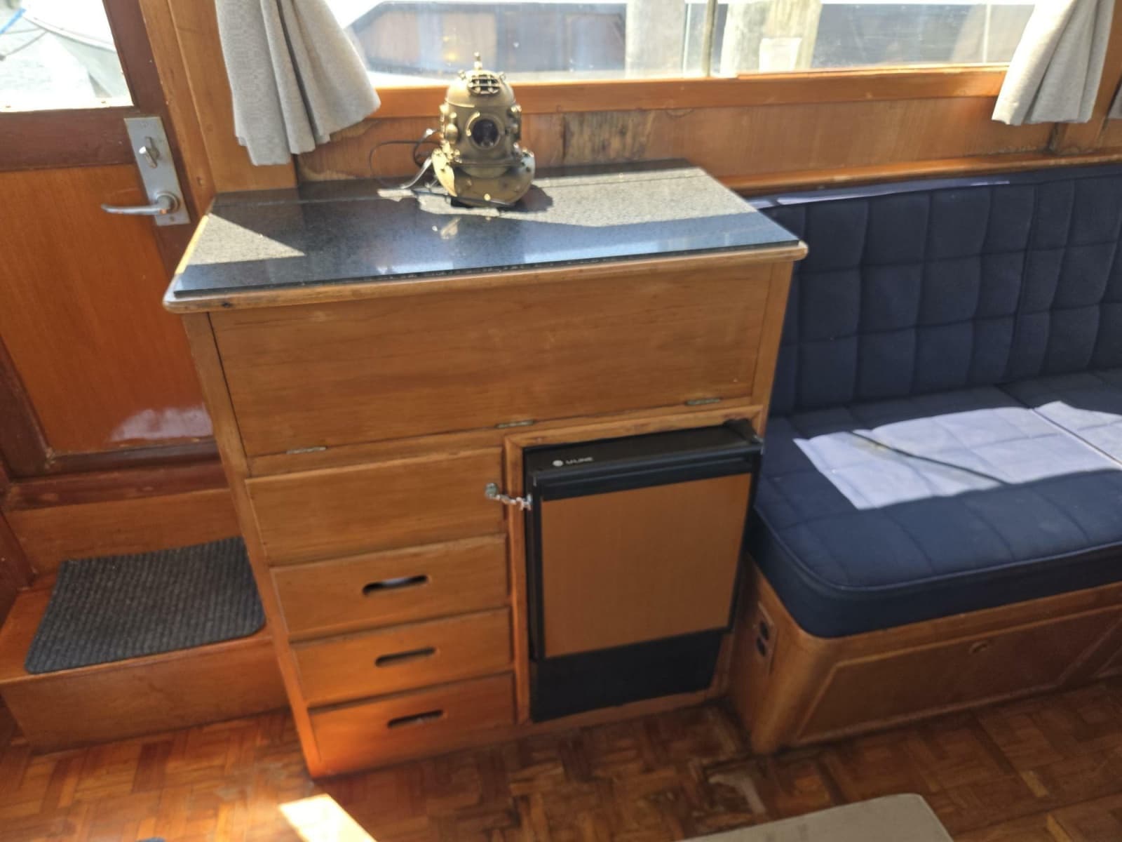 1983 Grand Banks Classic - Photo 29