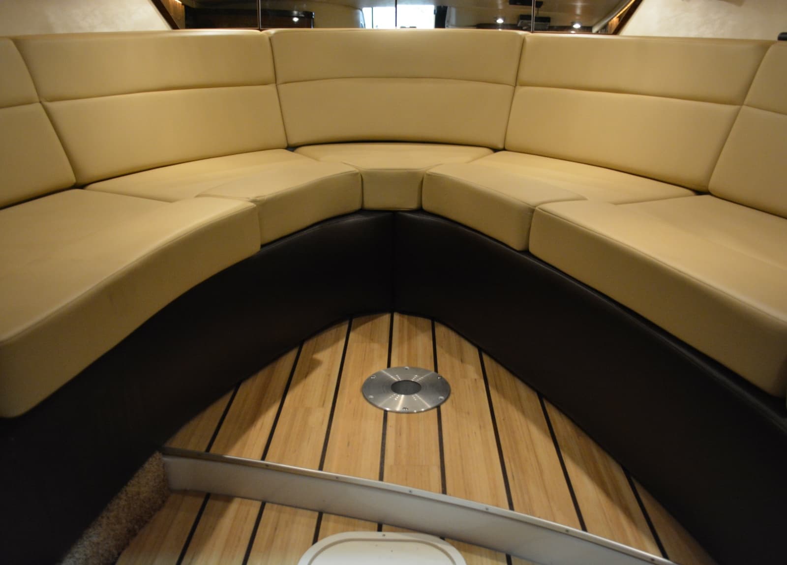 2014 Regal 3550 - Photo 44