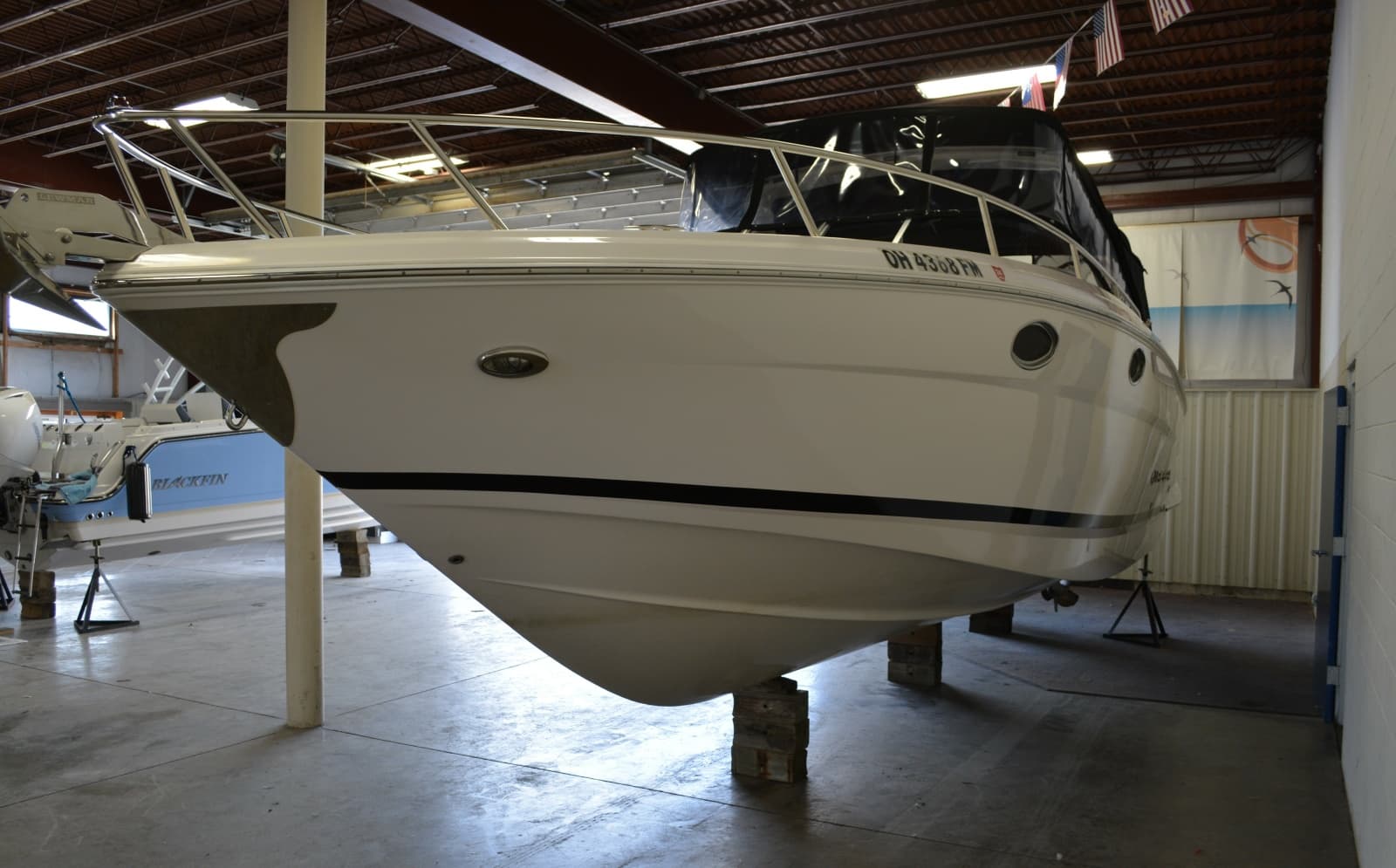 2014 Regal 3550 - Photo 4