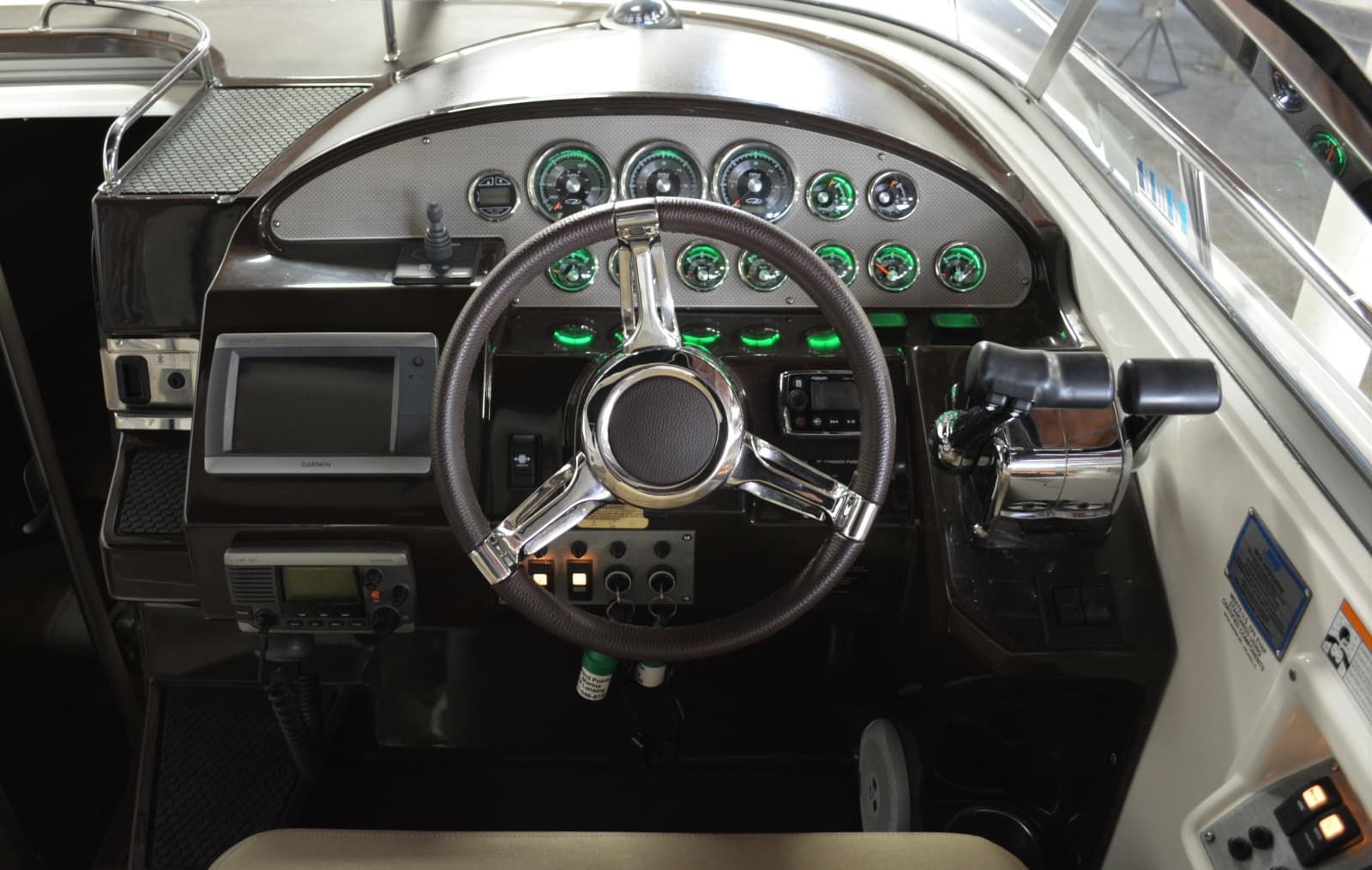 2014 Regal 3550 - Photo 33