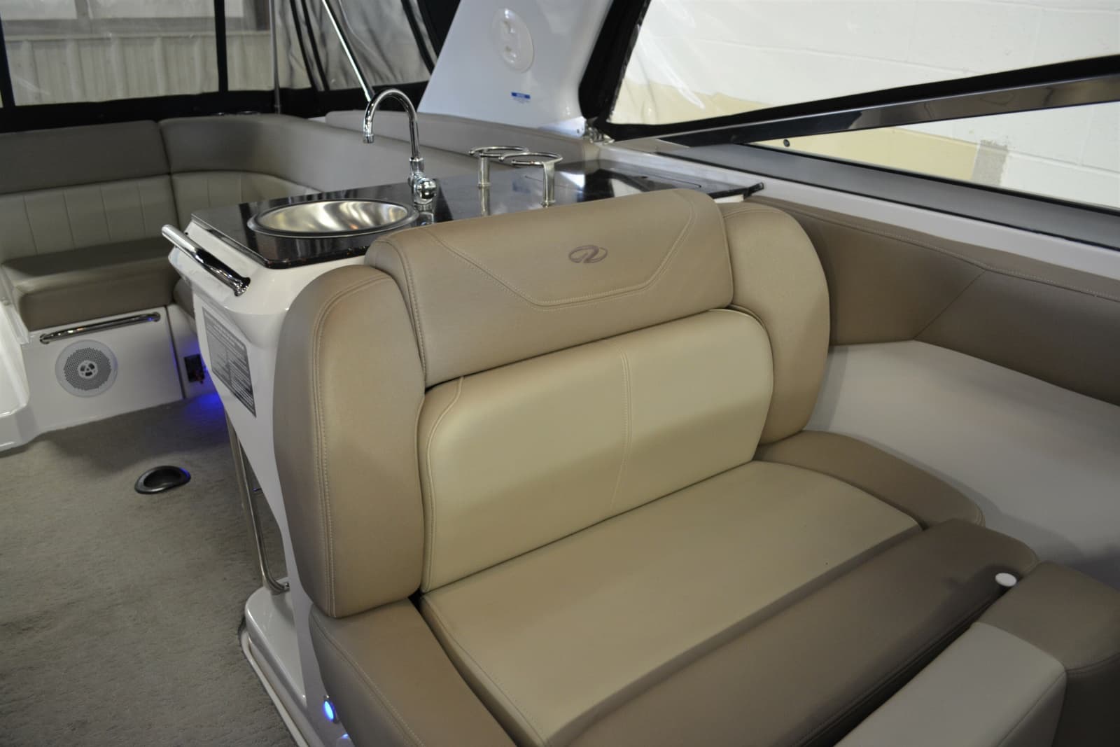 2014 Regal 3550 - Photo 35