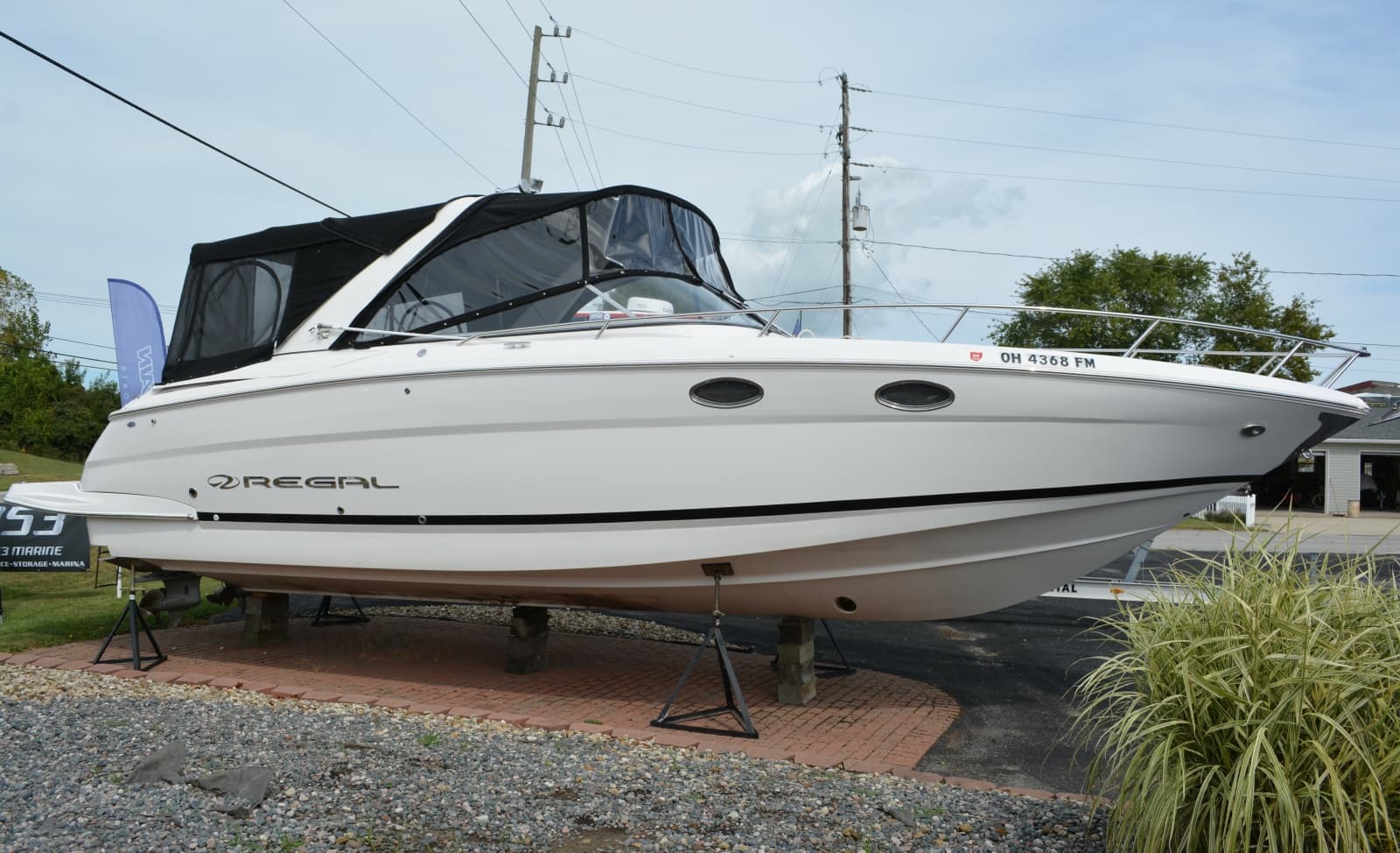 2014 Regal 3550 - Photo 6