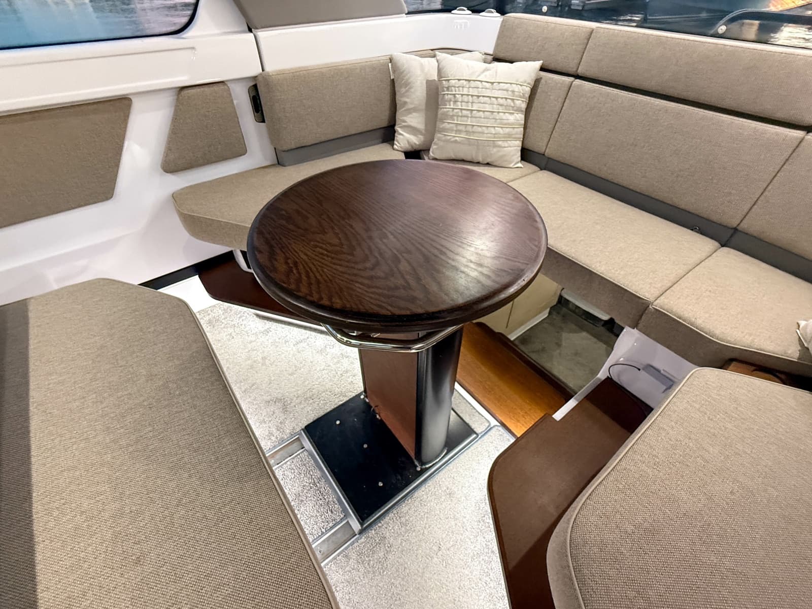2024 Axopar 45 XC Cross Cabin Aft Cabin - Photo 23