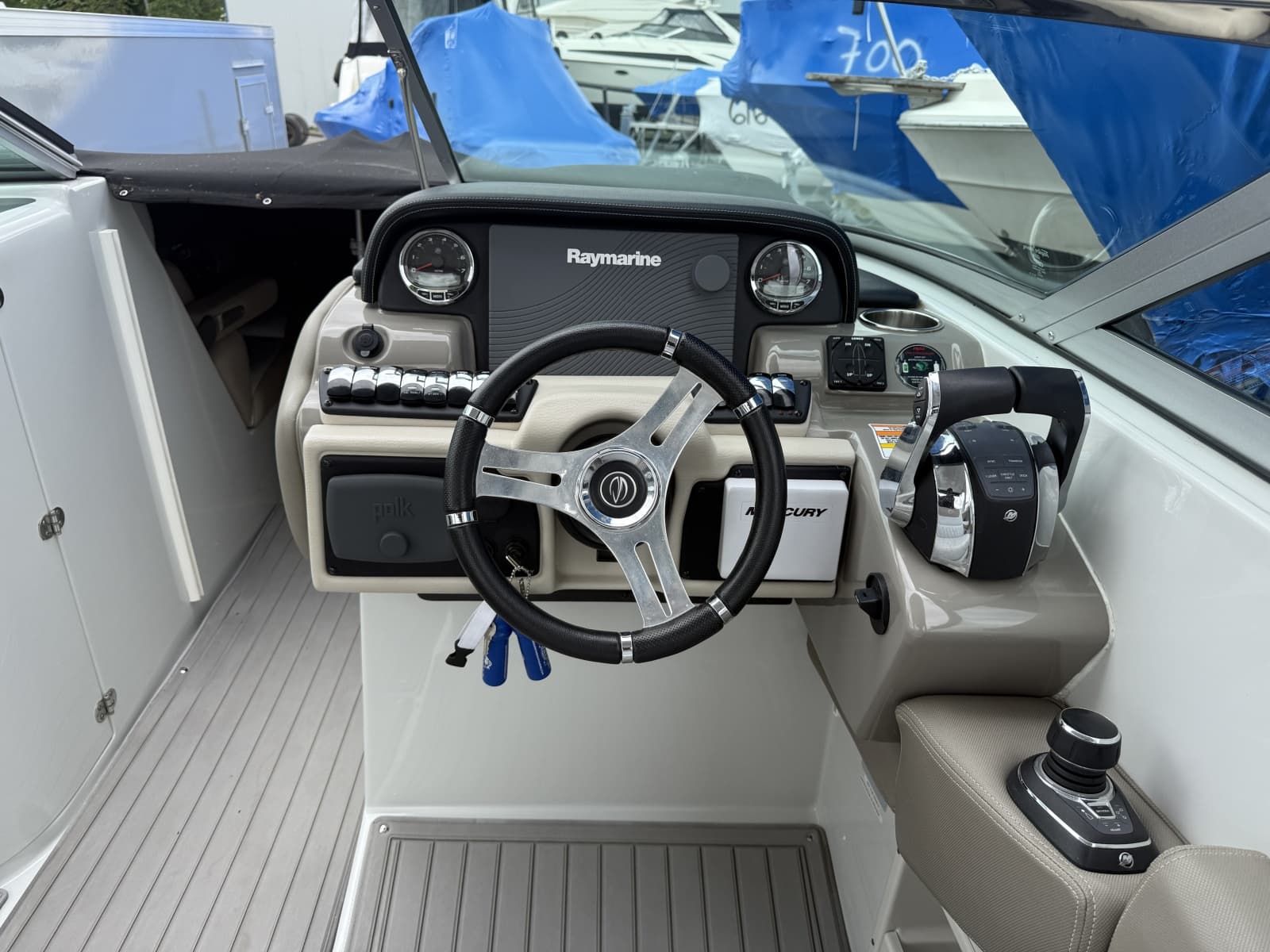 2018 Crownline E30 - Photo 16