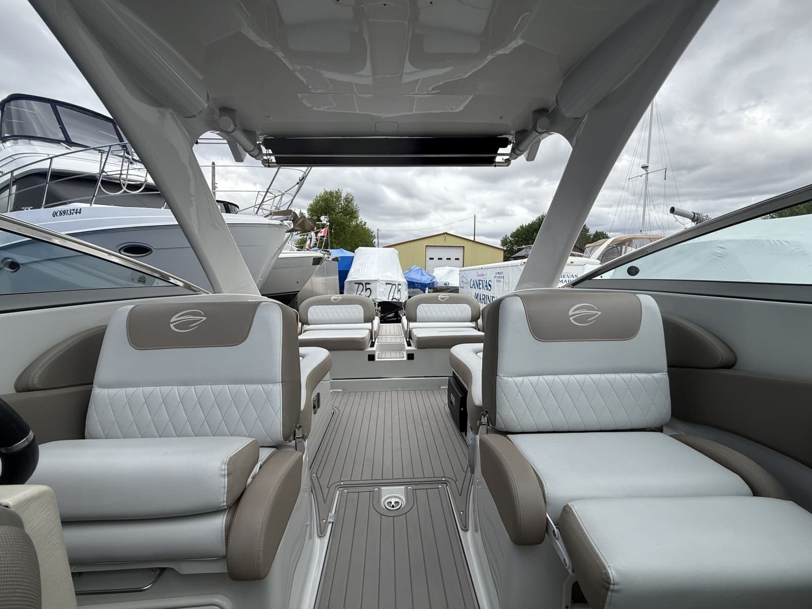 2018 Crownline E30 - Photo 19