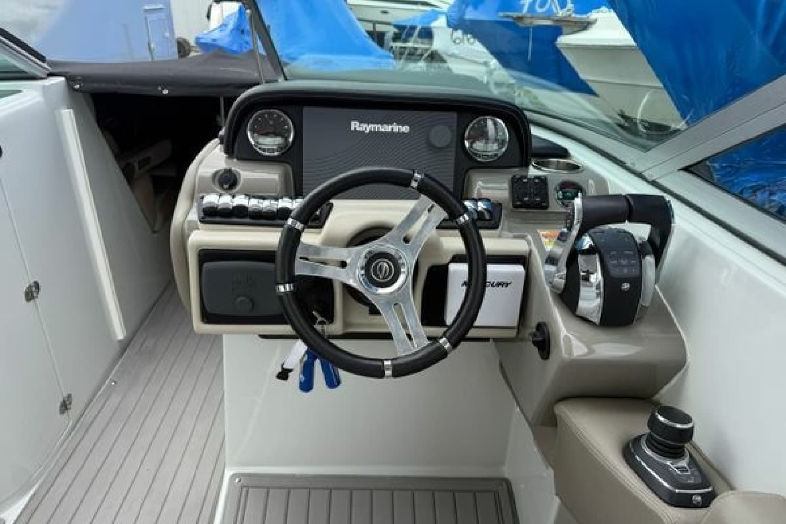 2018 Crownline E30 - Photo 16