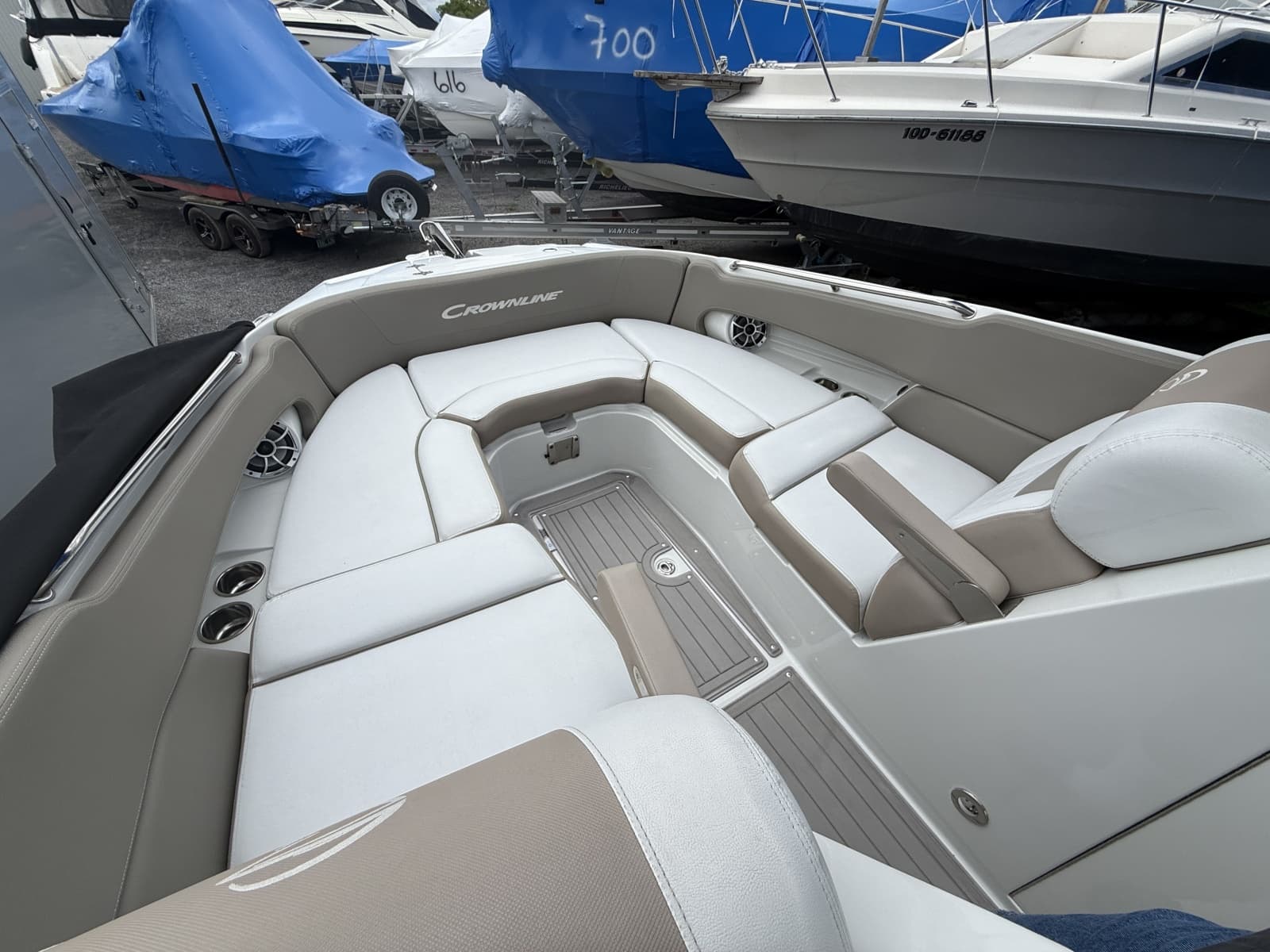 2018 Crownline E30 - Photo 21