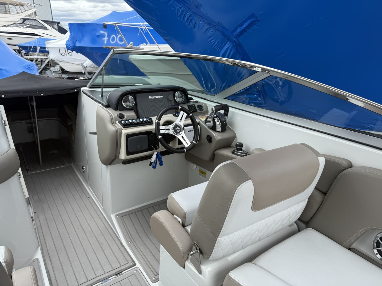 2018 Crownline E30 - Photo 15