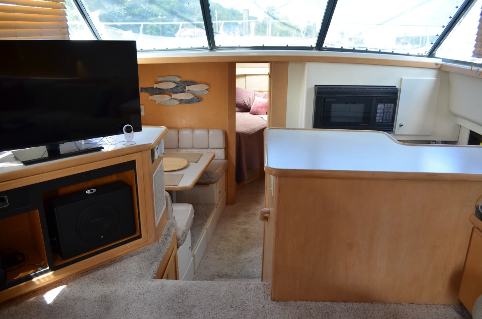 1996 Carver 440 Motor Yacht - Photo 37