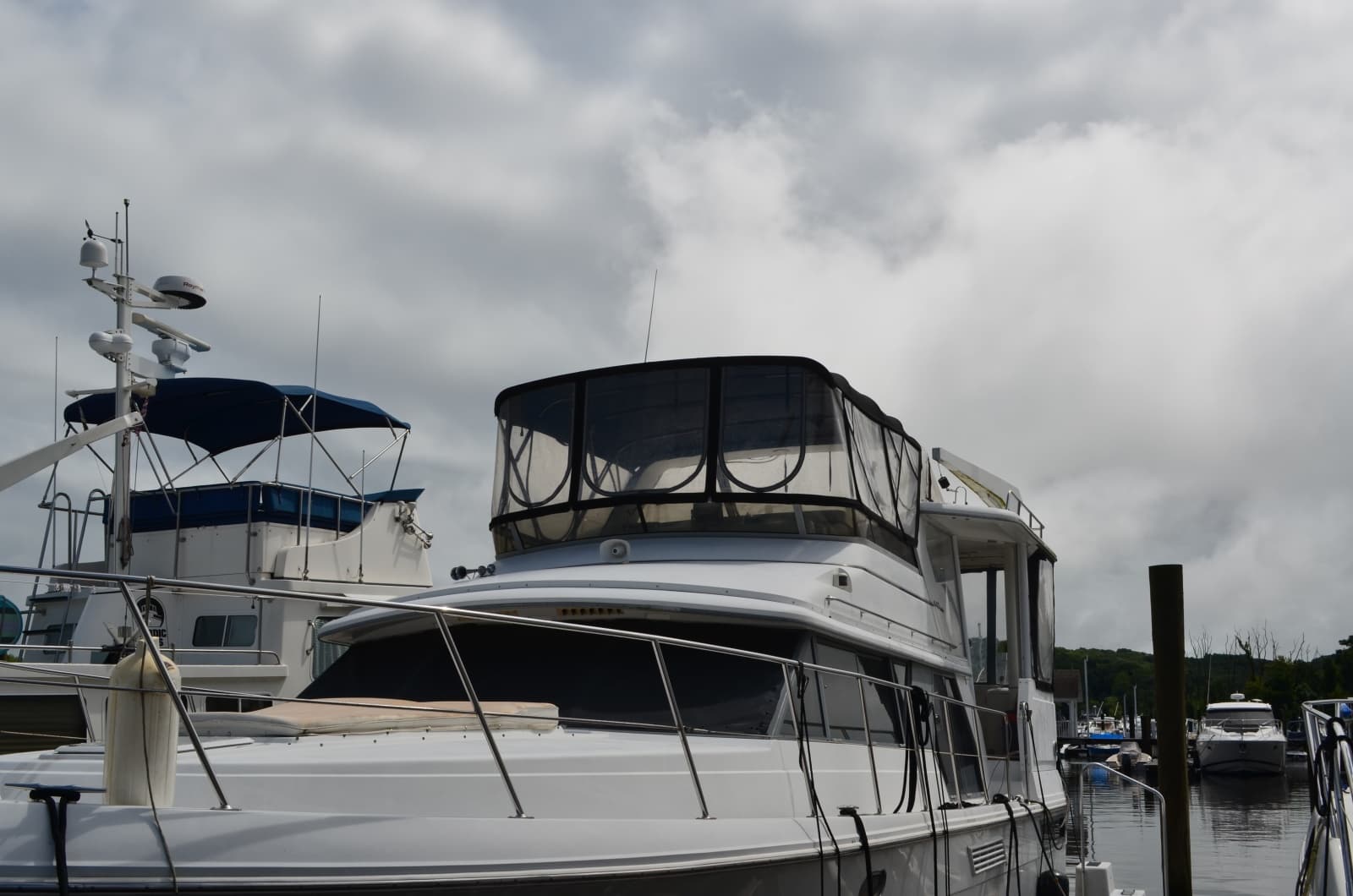 1996 Carver 440 Motor Yacht - Photo 7